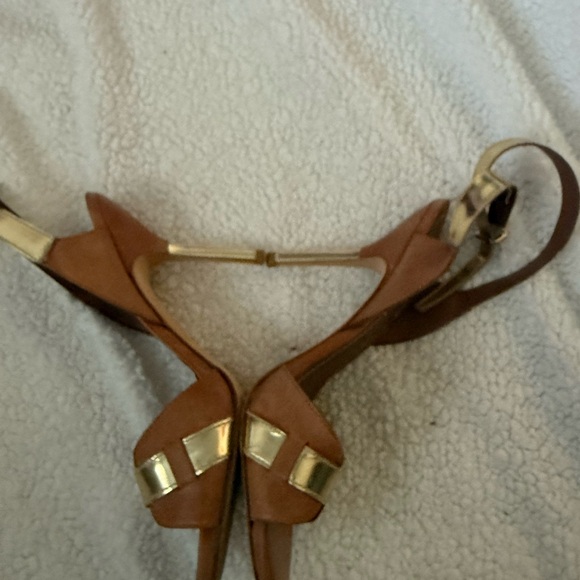 Elizabeth and James gold and tan strap heel - Picture 2 of 9